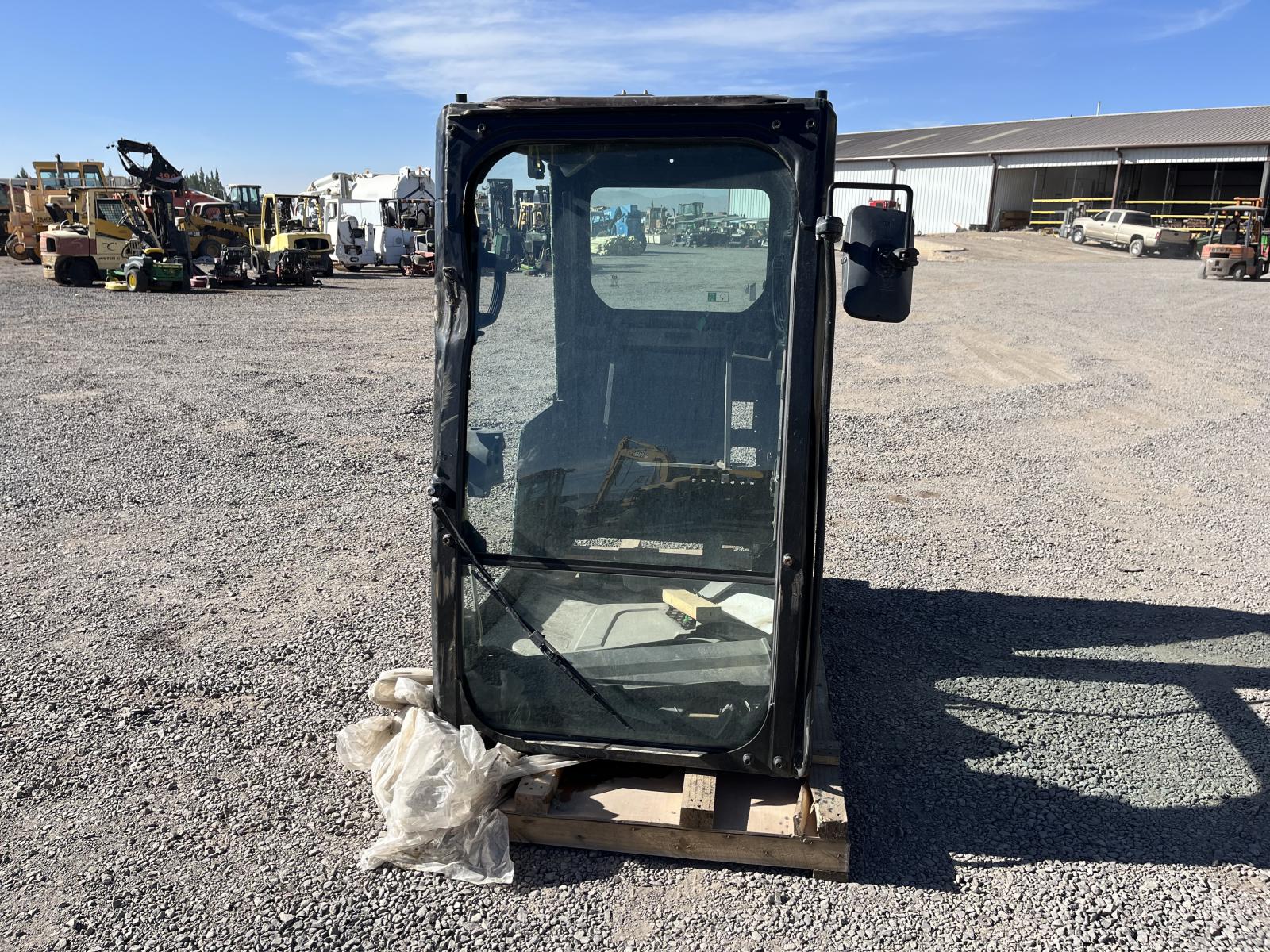 ./imagenes/INVOICE/2019/17934/CABINA PARA EXCAVADORA CATERPILLAR 336 (3).JPG